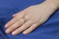 52971 Pierścionek z żółtego złota z diamentami
