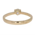 38419 Mały pierścionek z żółtego złota z diamentem