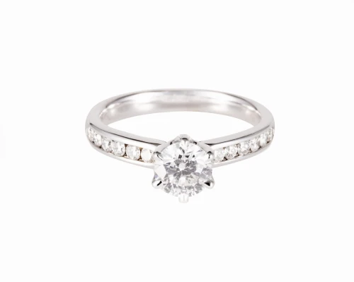 Pierścionek w białym złocie z brylantami, łącznie ok. 0,93 ct