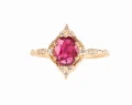 Pierścionek z rubinem ok. 1 ct i diamentami
