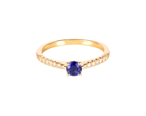 Pierścionek z szafirem ok. 0,35 ct i diamentami ok. 0,12 ct