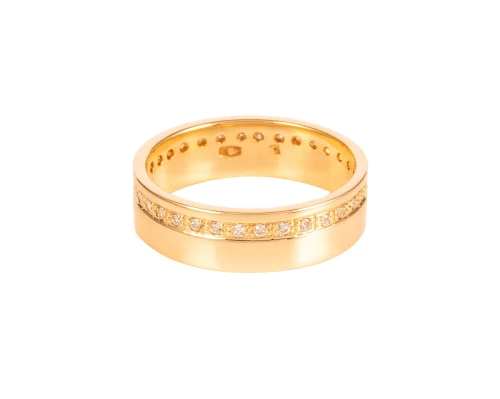 Złota obrączka wysadzana 32 diamentami o masie ok. 0,20 ct