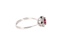 Pierścionek z rubinem ok. 0,50 ct i diamentową karmazycją
