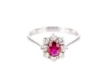 Pierścionek z rubinem ok. 0,50 ct i diamentową karmazycją