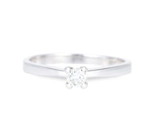 Pierścionek z diamentem o masie ok. 0,11 ct