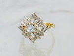 Pierścionek z żółtego złota z diamentami ok. 0,71 ct