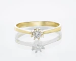 Pierścionek z żółtego złota z diamentem ok. 0,10 ct